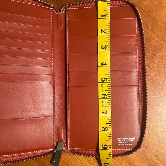 TechnoMarine Genuine Leather “Made in Italy” Zip Around Regular Size Folio 🇮🇹 - Picture 13 of 14